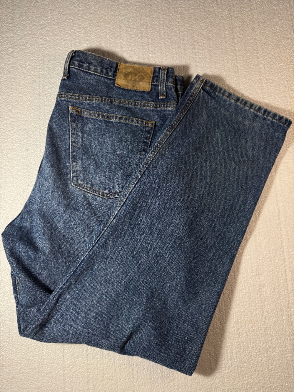 Men's Relaxed Dark Blue Denim Jeans - Classic Casual Fit 38/32, MM1
